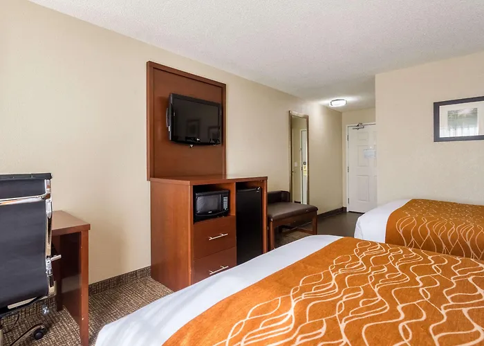 Comfort Inn & Suites Dayton North