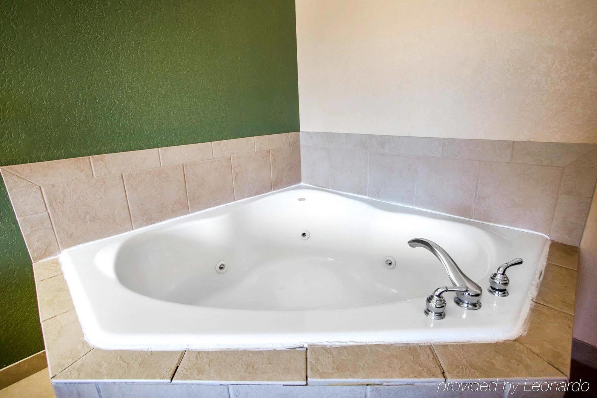 Comfort & North Hotel Dayton